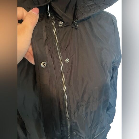ZELLA BLACK QUILTED HOODED RAIN JACKET/COAT W ZIPPERS PO KETS AND BUTTONS SIZE S - Picture 7 of 9
